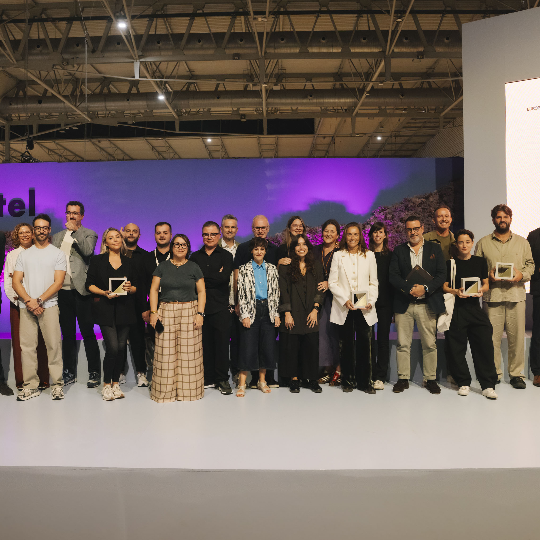 TM Leader Contract, Birdmind, Bariperfil, Pablo Roig, Clàudia Raurell y Sandra Tarruella, ganadores de los Premios interihotel BCN25